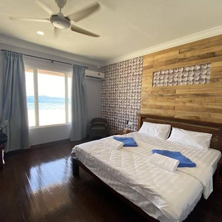 Santiri Island Resort เซมปอร์นา ภายนอก รูปภาพ