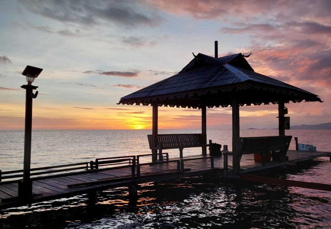 Santiri Island Resort เซมปอร์นา ภายนอก รูปภาพ