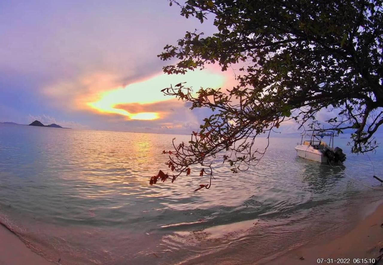 Santiri Island Resort เซมปอร์นา ภายนอก รูปภาพ