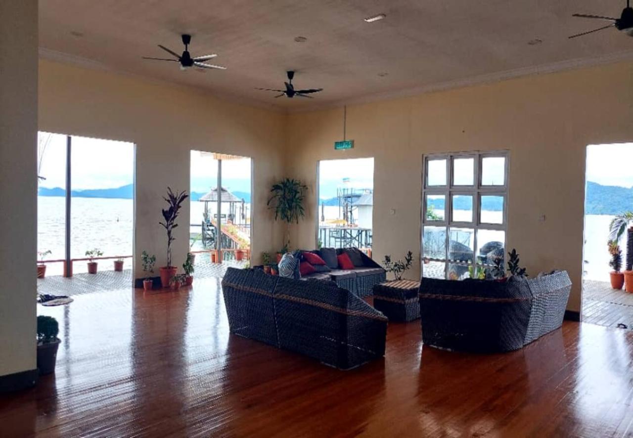 Santiri Island Resort เซมปอร์นา ภายนอก รูปภาพ
