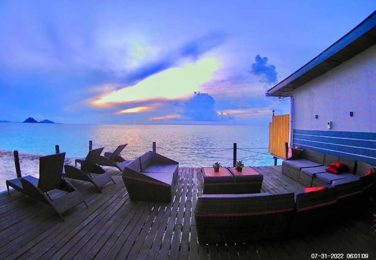 Santiri Island Resort เซมปอร์นา ภายนอก รูปภาพ
