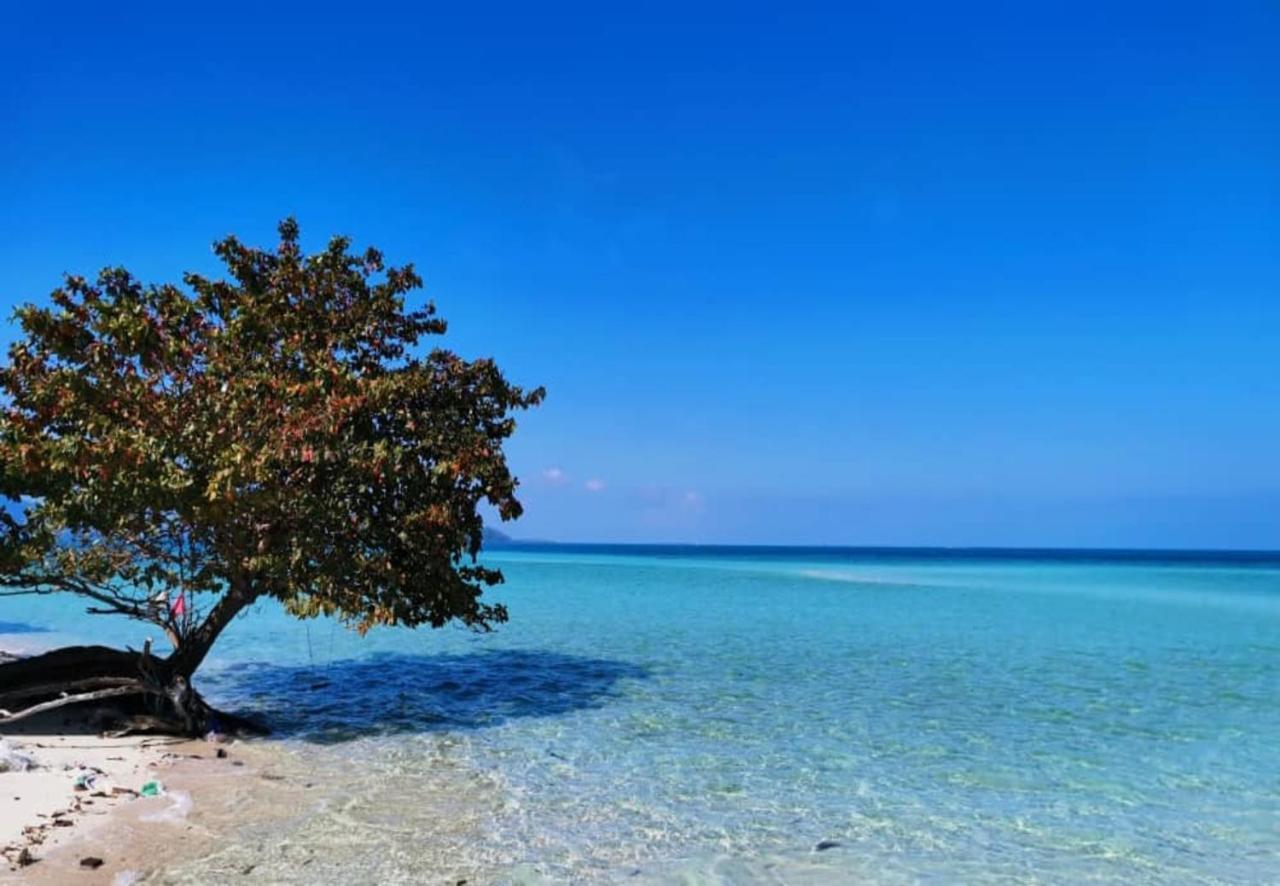 Santiri Island Resort เซมปอร์นา ภายนอก รูปภาพ
