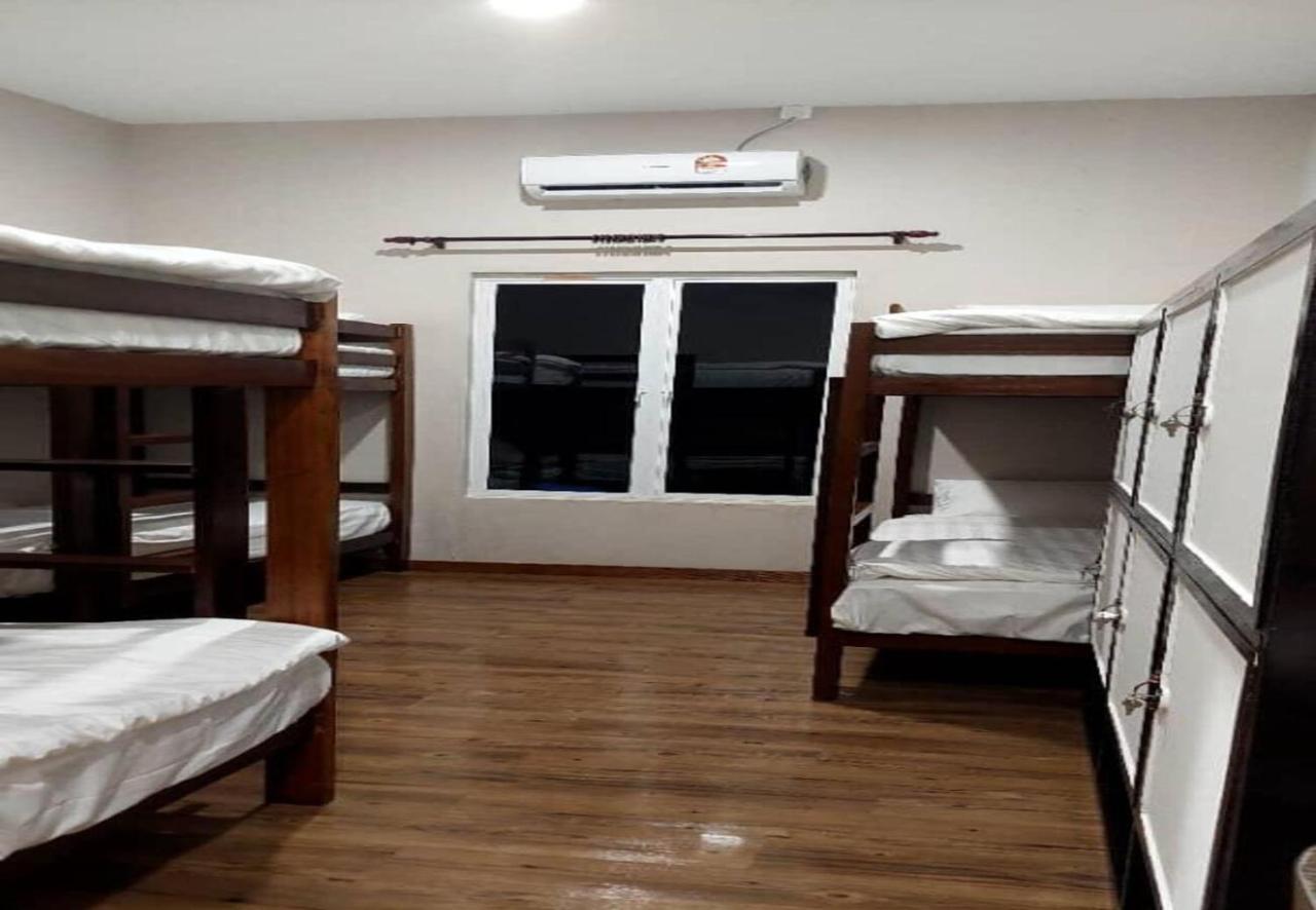 Santiri Island Resort เซมปอร์นา ภายนอก รูปภาพ